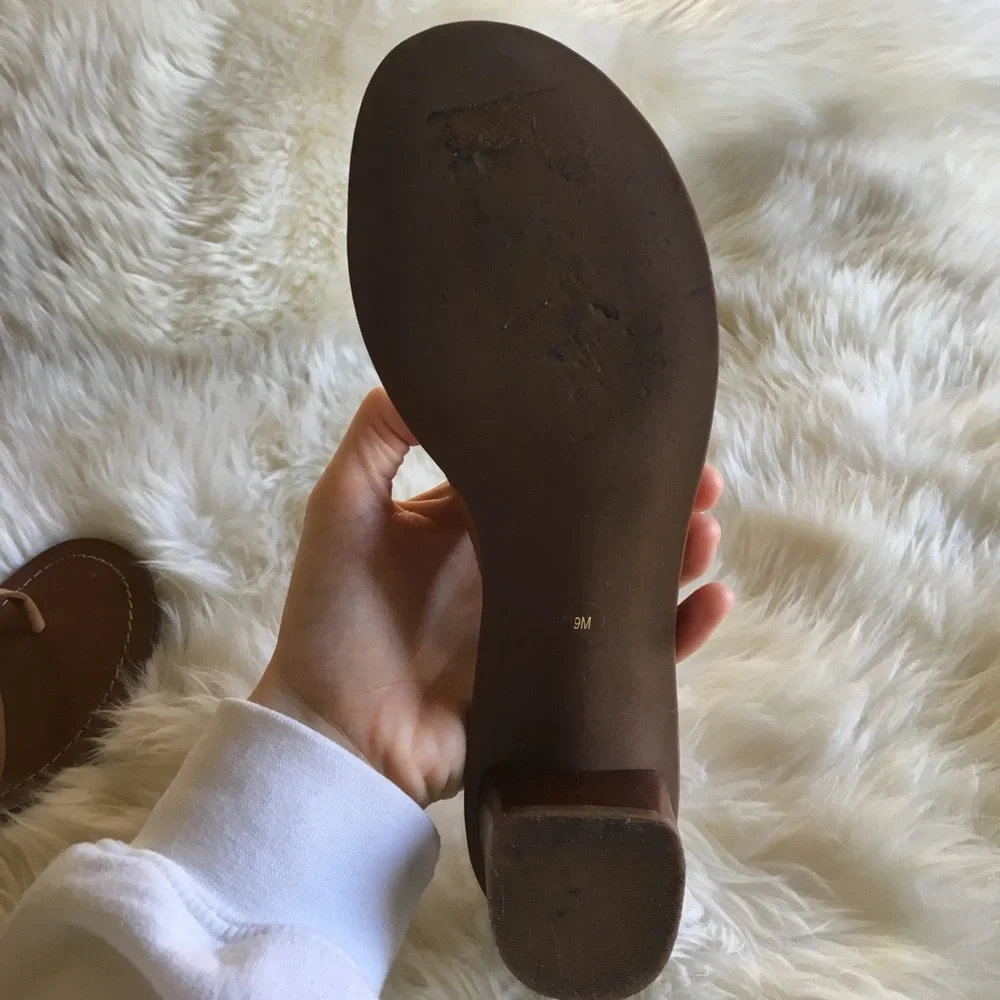 Tory Burch Tan Leather Logo Thong Sandal - Picture 4 of 8